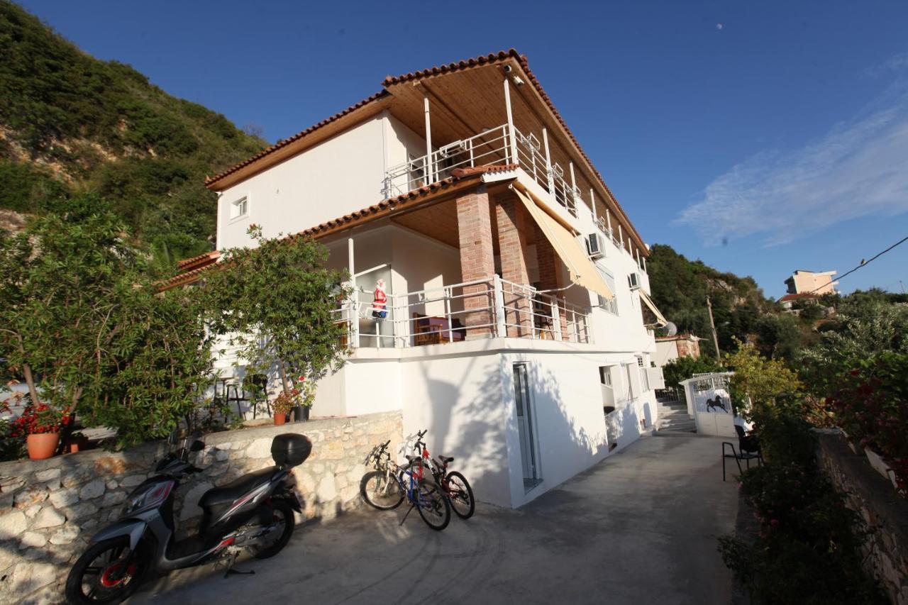 Vila Riza Veliu Piqeras ภายนอก รูปภาพ