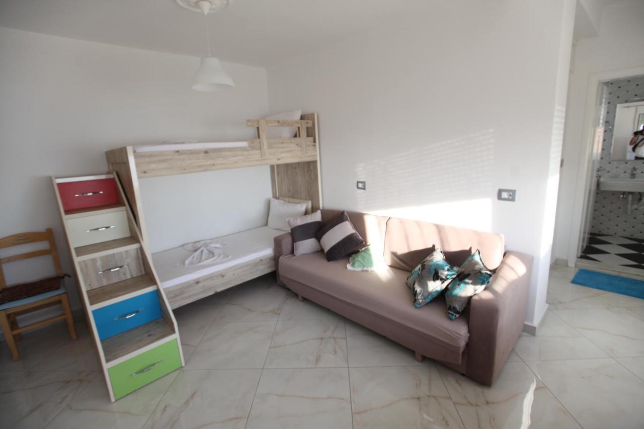 Vila Riza Veliu Piqeras ภายนอก รูปภาพ