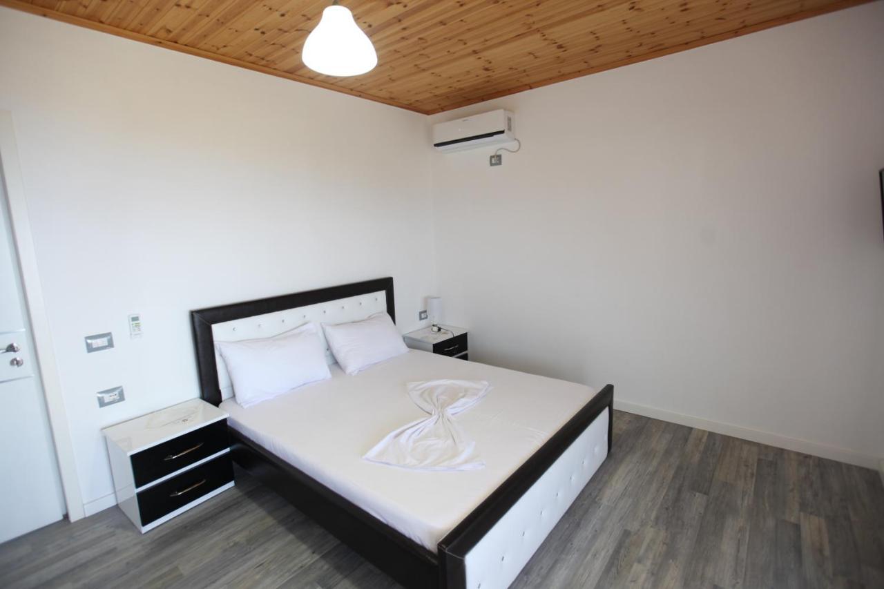 Vila Riza Veliu Piqeras ภายนอก รูปภาพ