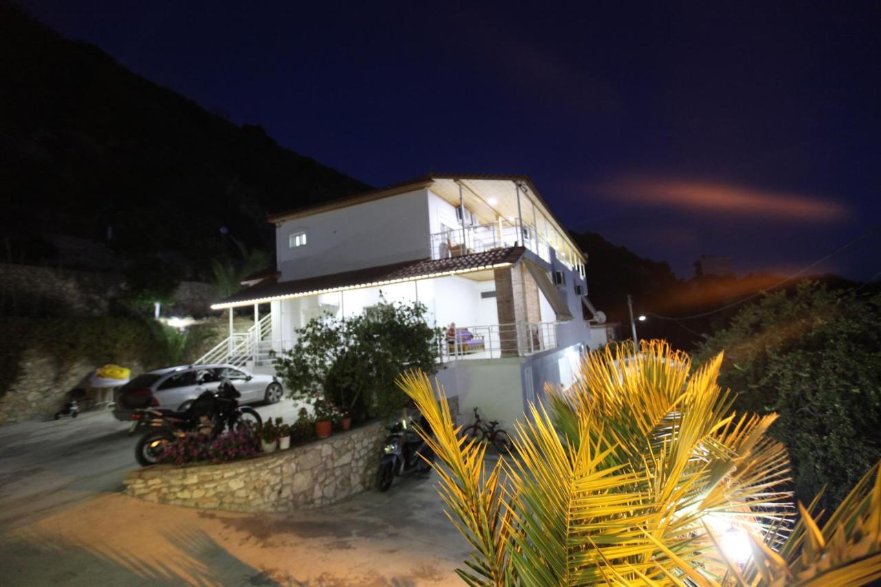 Vila Riza Veliu Piqeras ภายนอก รูปภาพ
