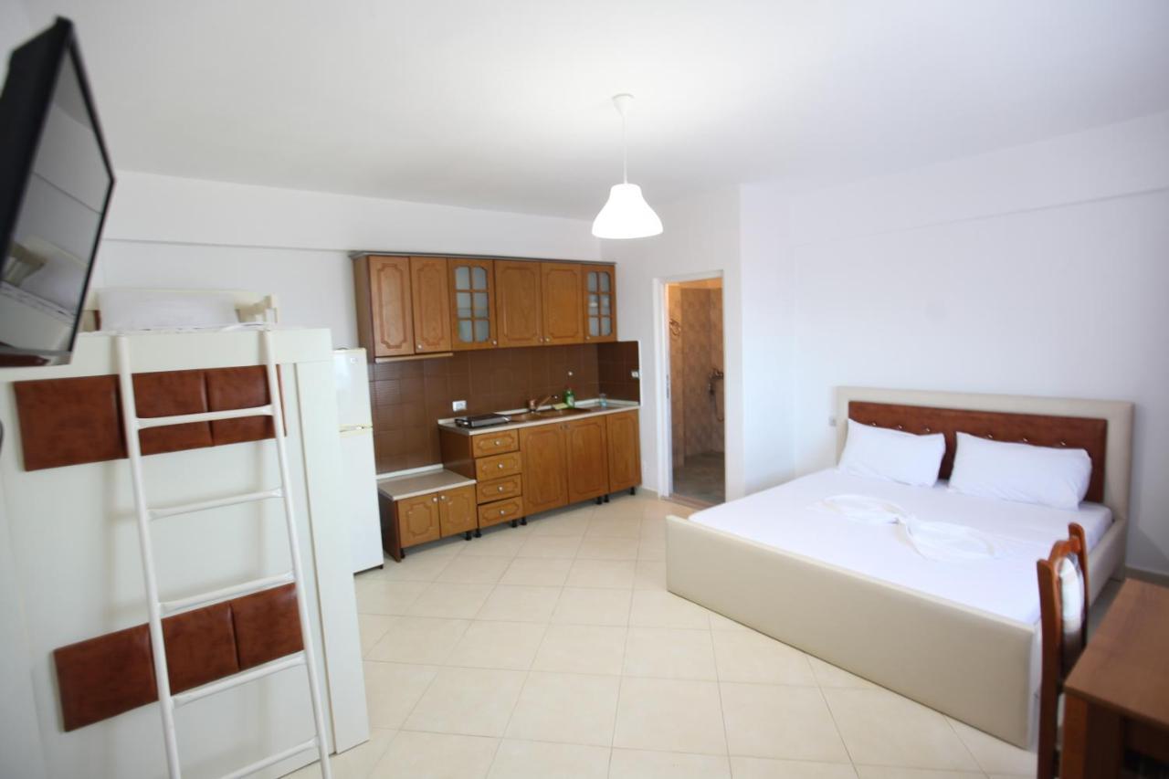 Vila Riza Veliu Piqeras ภายนอก รูปภาพ